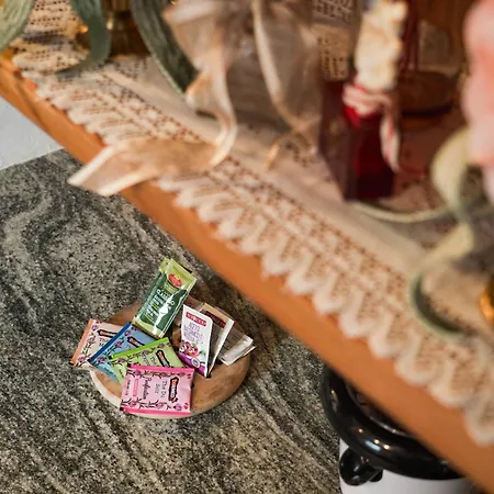 Petite Maison In Centro A Διαμέρισμα *