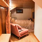 Petite Maison In Centro A Apartman Courmayeur