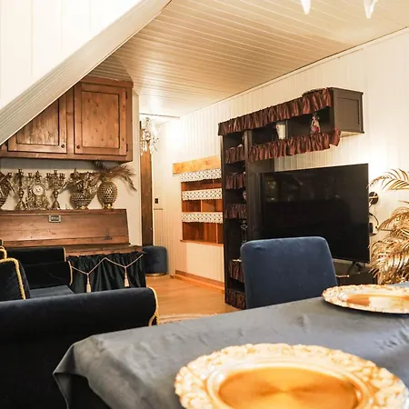 Petite Maison In Centro A Courmayeur