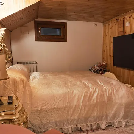 Imperial Elegance In Center Apartment Courmayeur