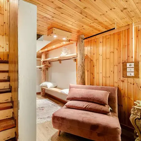 Imperial Elegance In Center Courmayeur