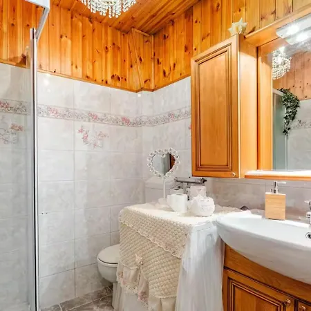 Imperial Elegance In Center Courmayeur