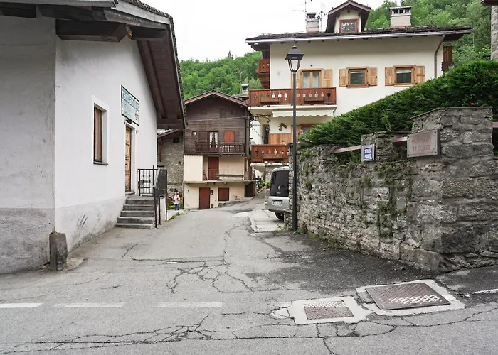 Petite Maison In Centro A *